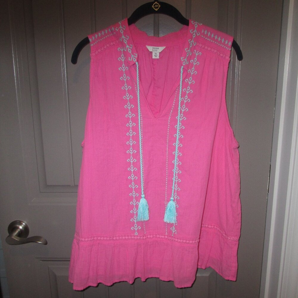 Women Crown & Ivy XL Pink /Blue Top, Flutter Sleeve, "V" Neck Opening w/Tassels